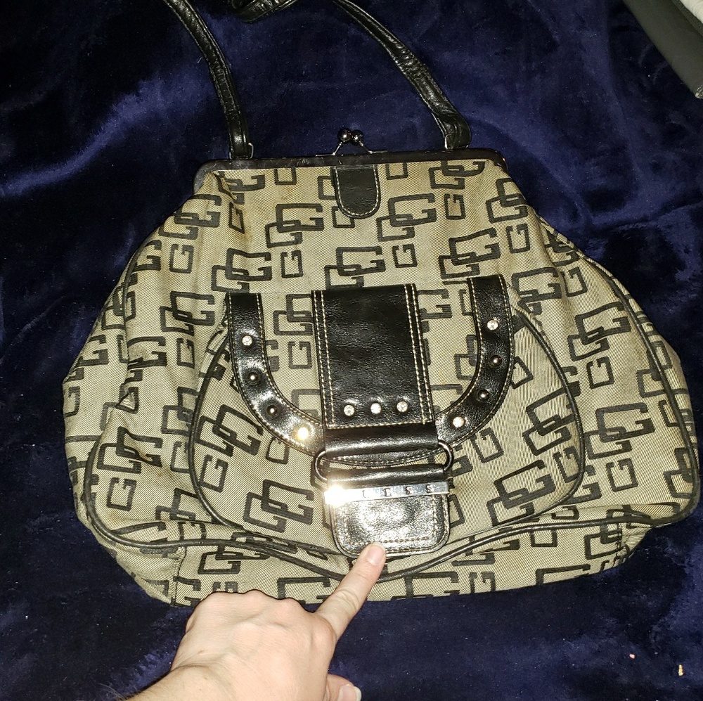 Guess purse